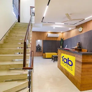 Hotel Fabhotel Rr Residency, Gurgaon